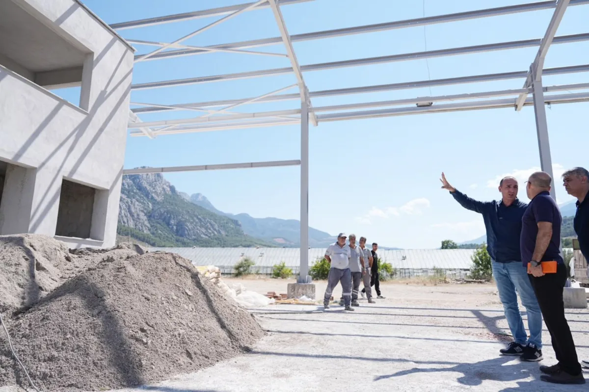 Konyaaltı Belediyesi'nden kırsal bölgeye sosyal etkinlik alanı projesi