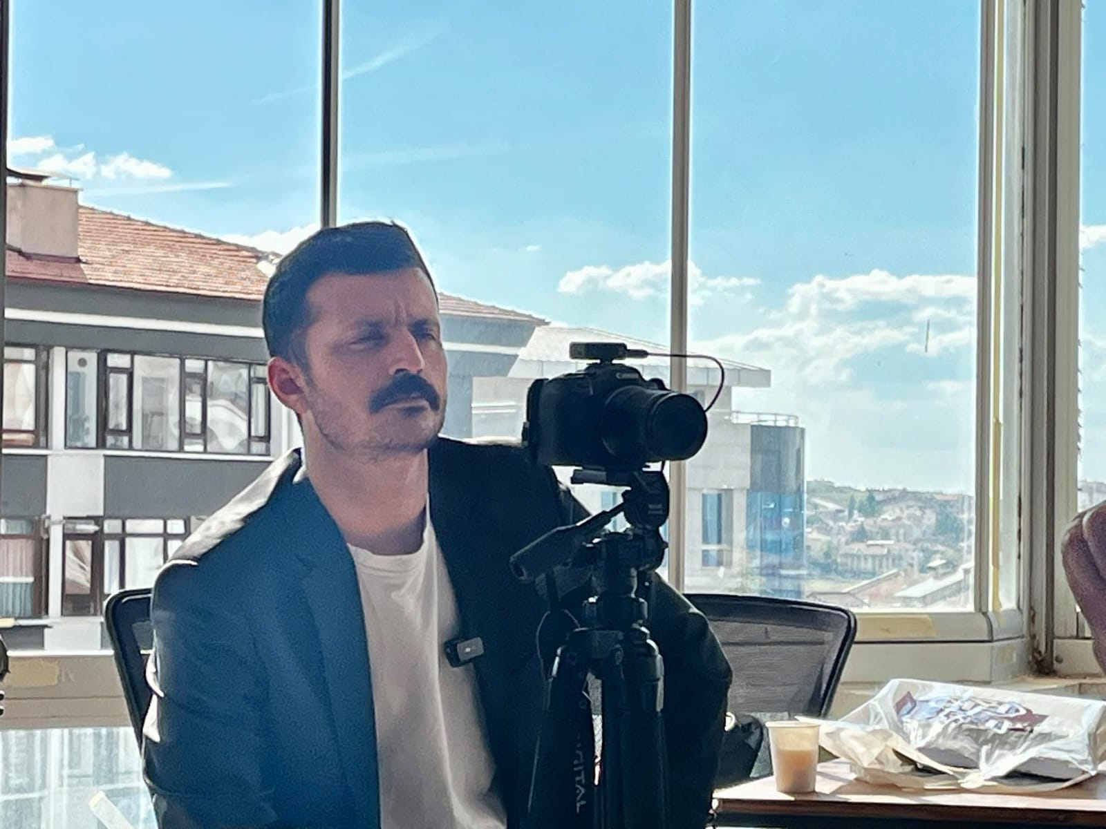Gazeteci Ahmet Barış İyison Kimdir?