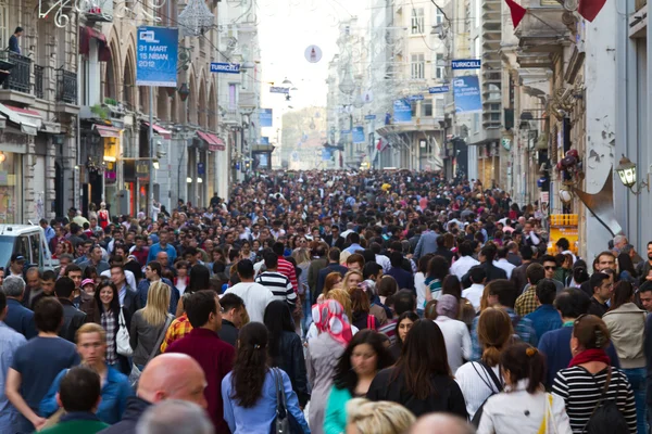 İstanbul’da Hayat Ateş Pahası: Dört Kişilik Ailenin Maliyeti 93 Bin TL’yi Aştı!