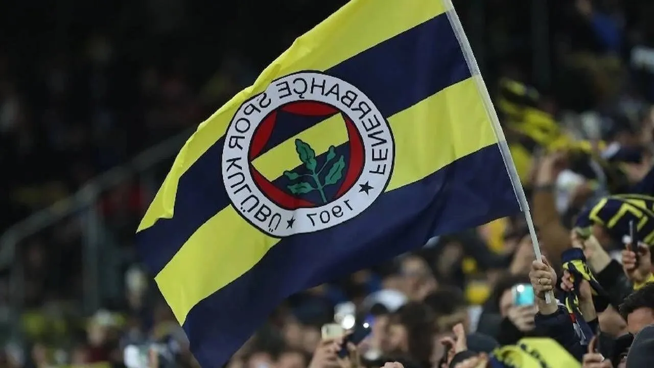 Fenerbahçe’nin Portekiz Kamp Kadrosu Belli Oldu: 8 Oyuncu Dışarıda Kaldı