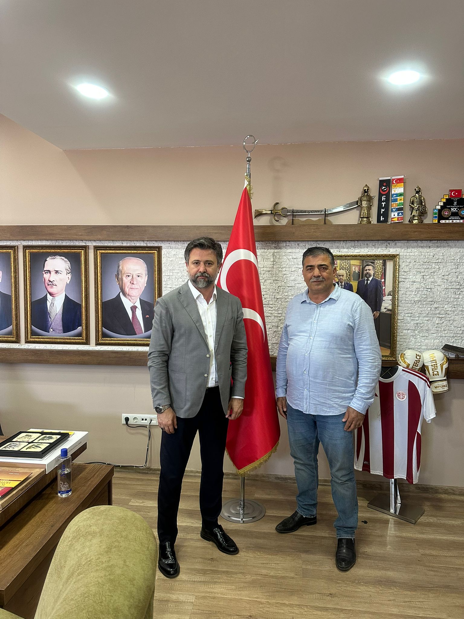 Adnan Asar’dan MHP Kepez İlçe Başkanı Güneş’e Ziyaret