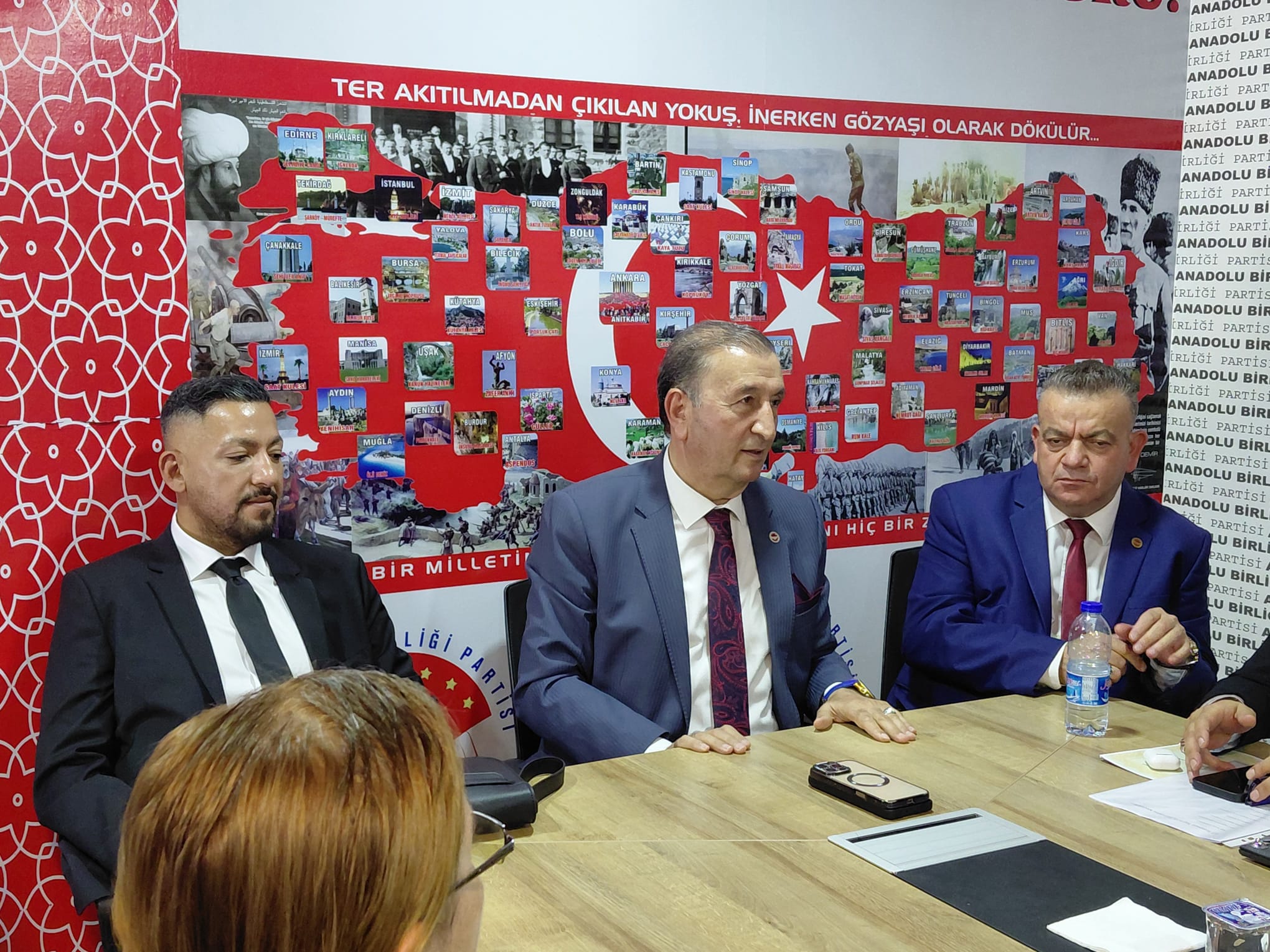 ABP Anadolu Birliği Partisi’nden Tarihi Buluşma: Genel Başkan, 81 İl Başkanı ve Bölge Temsilcileriyle Stratejik Zirve Gerçekleştirildi