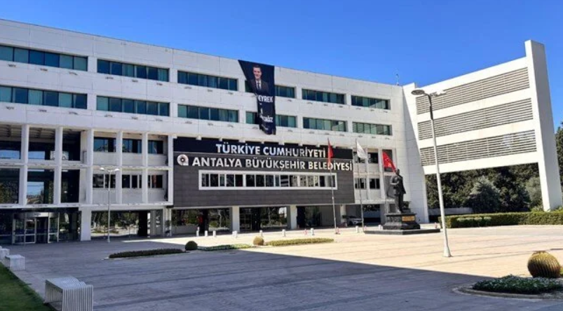 Antalya Büyükşehir Belediyesi'ne Rüşvet Operasyonu: 3 Kişi Daha Gözaltına Alındı