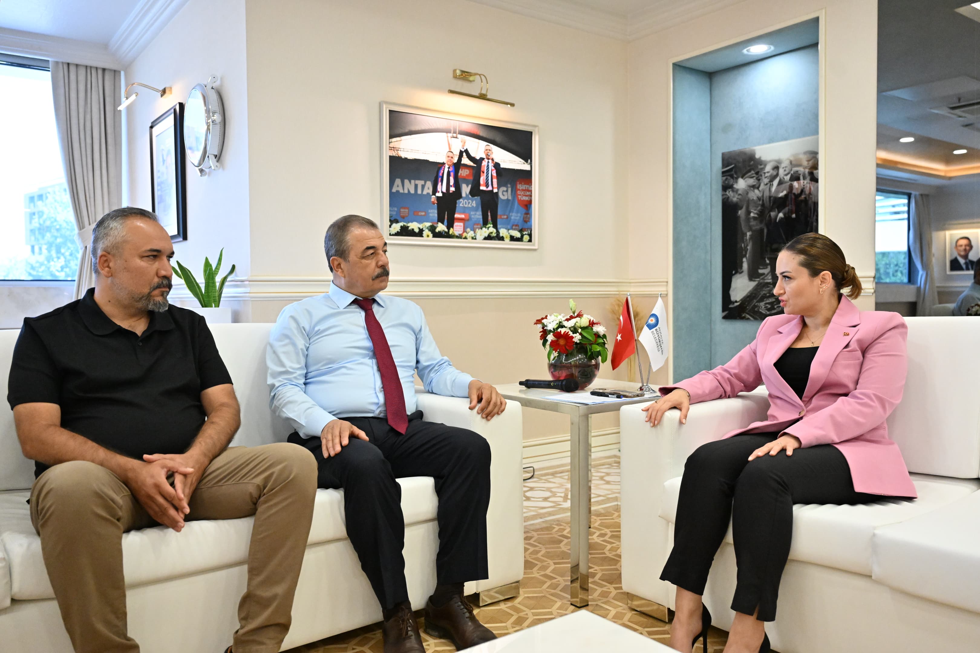 Birleşik Kamu-İş Konfederasyonu’ndan Büyükşehir’e destek ziyareti  