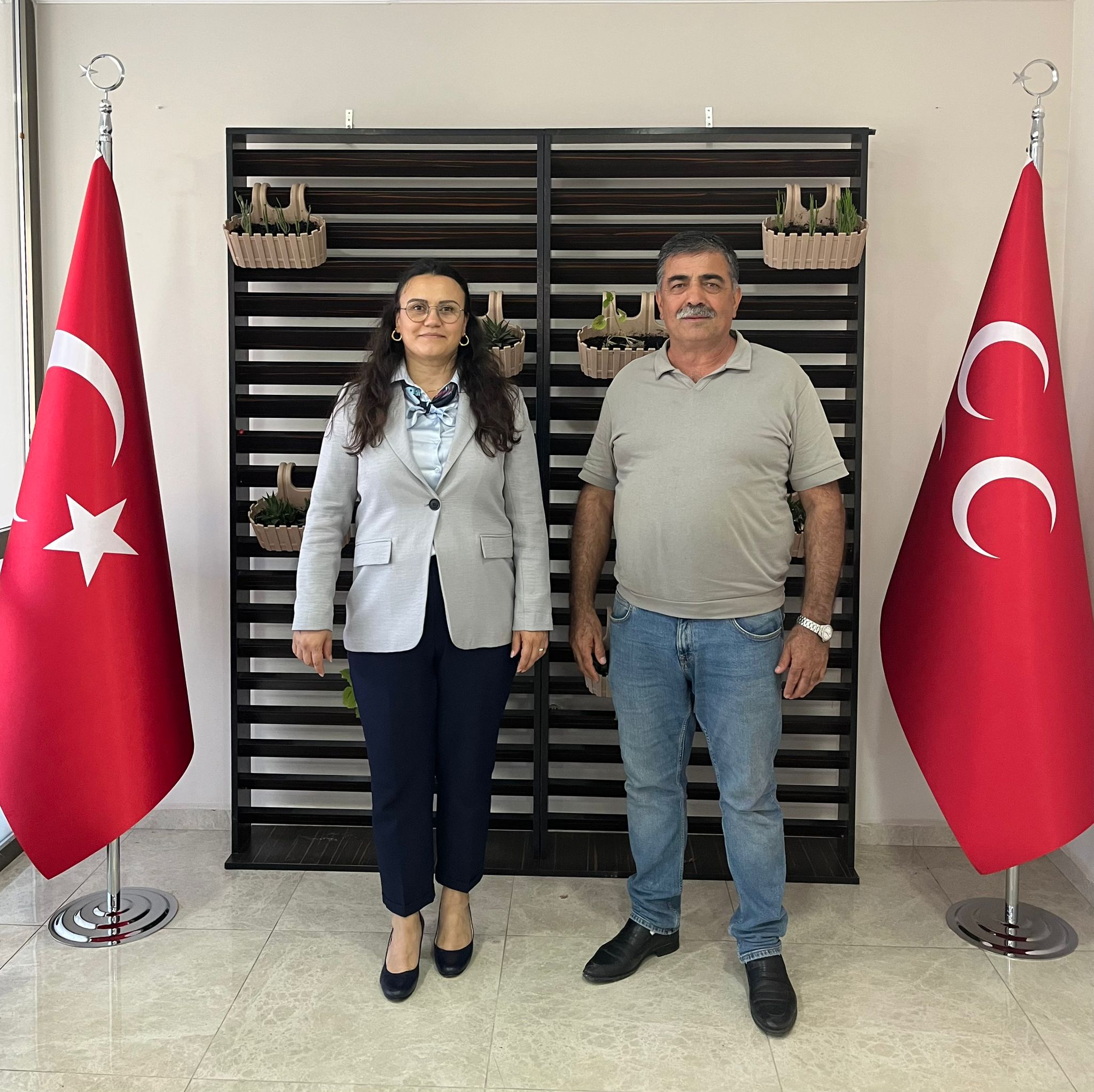 Adnan Asar’dan MHP Antalya KAÇEP Başkanı Naime Aydın’a Ziyaret