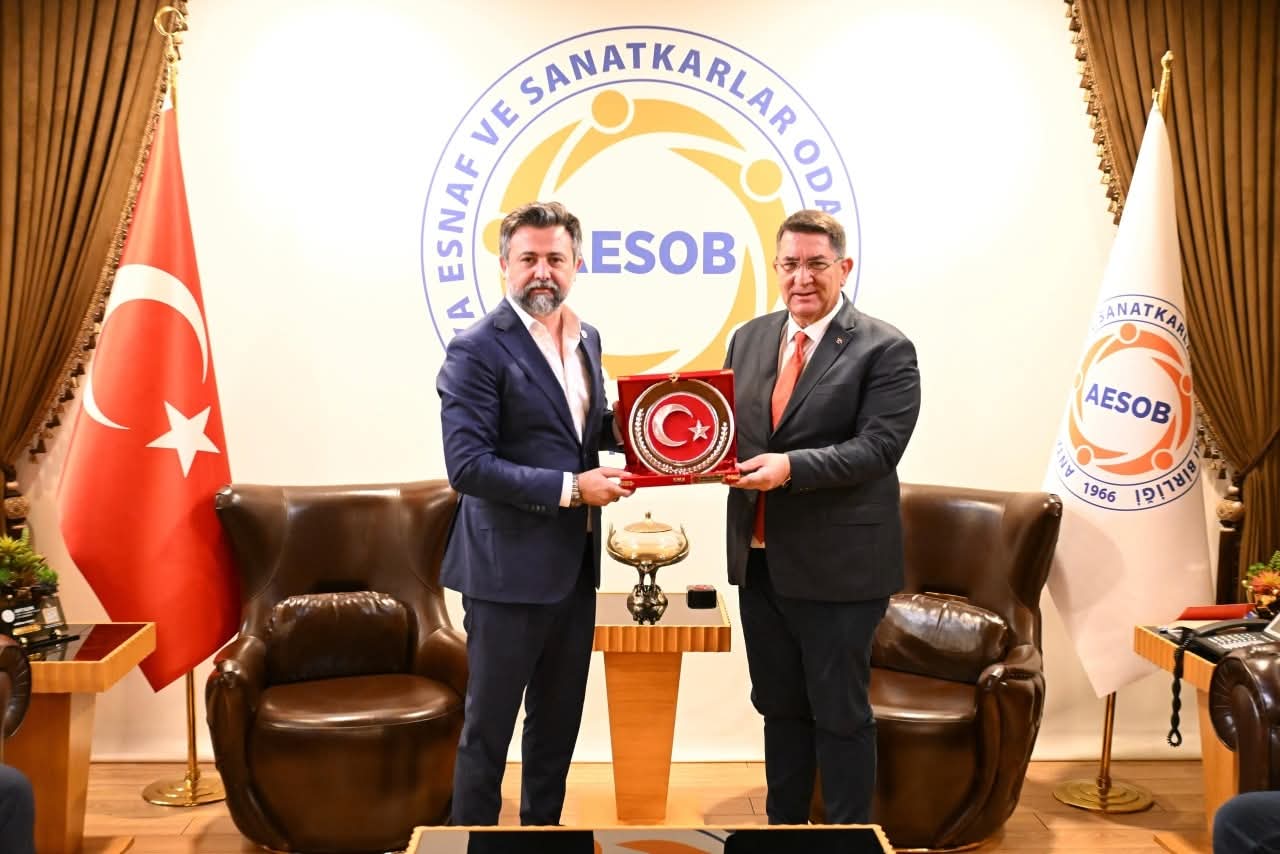 MHP Antalya İl Başkanı Sadullah Güneş’ten Esnaf ve Sanatkâr Odaları Birliği Başkanı Adlıhan Dere’ye Ziyaret