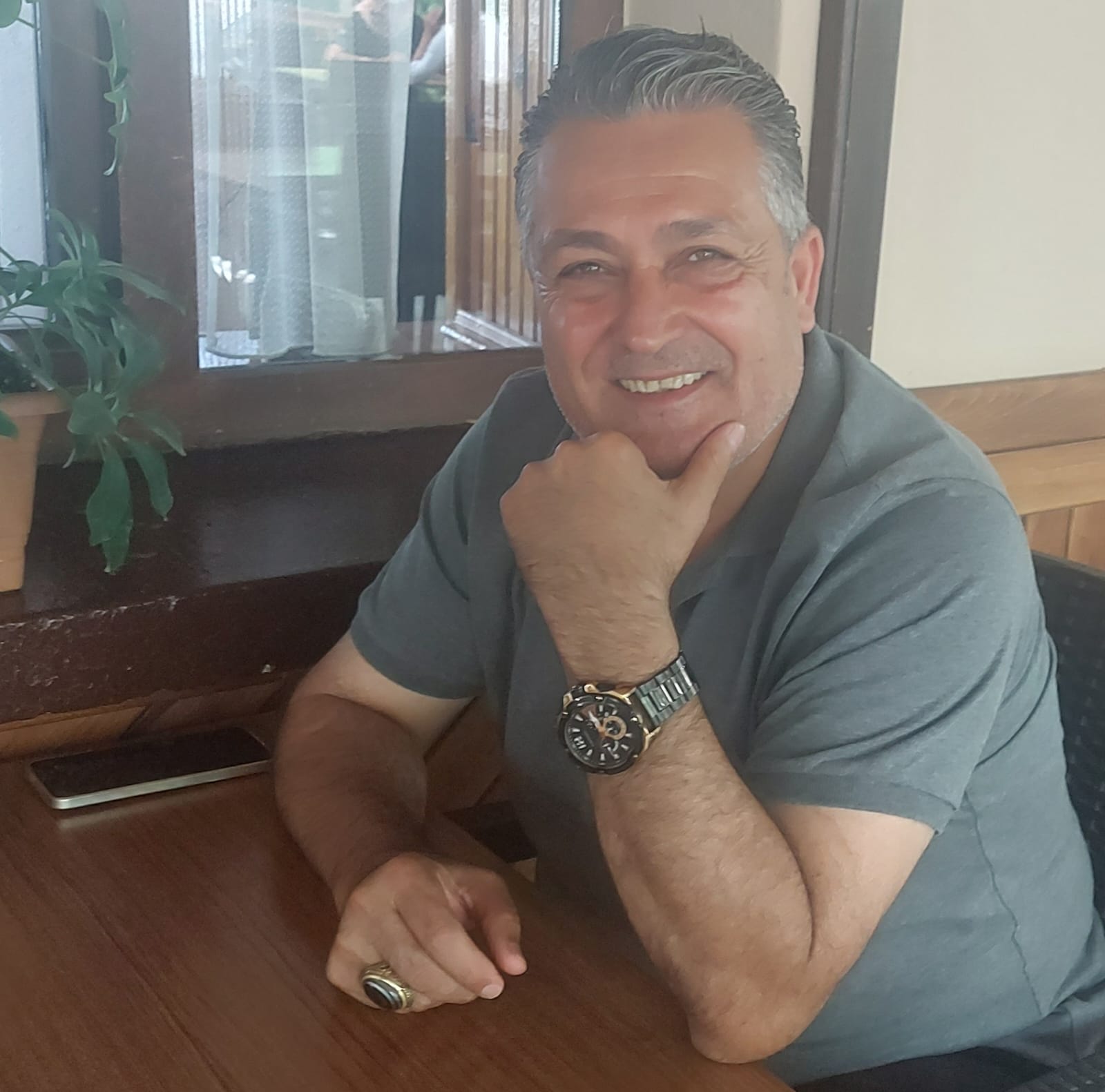 “Biz ödül satmıyoruz; gurur dağıtıyoruz, şan ve şöhret veriyoruz.