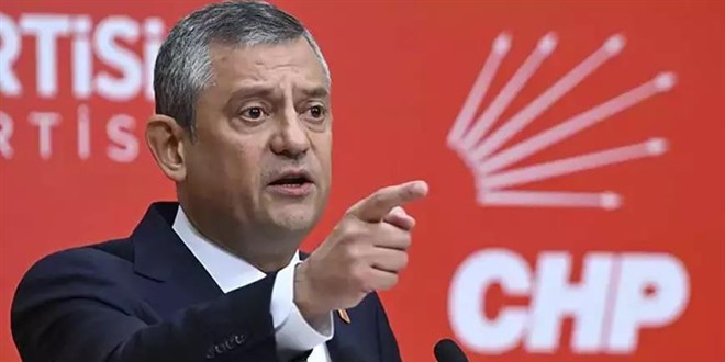 Özgür Özel’den İBB Operasyonuna Sert Tepki: “9 Değil 99 Dalga Yapsanız da Başaramayacaksınız”