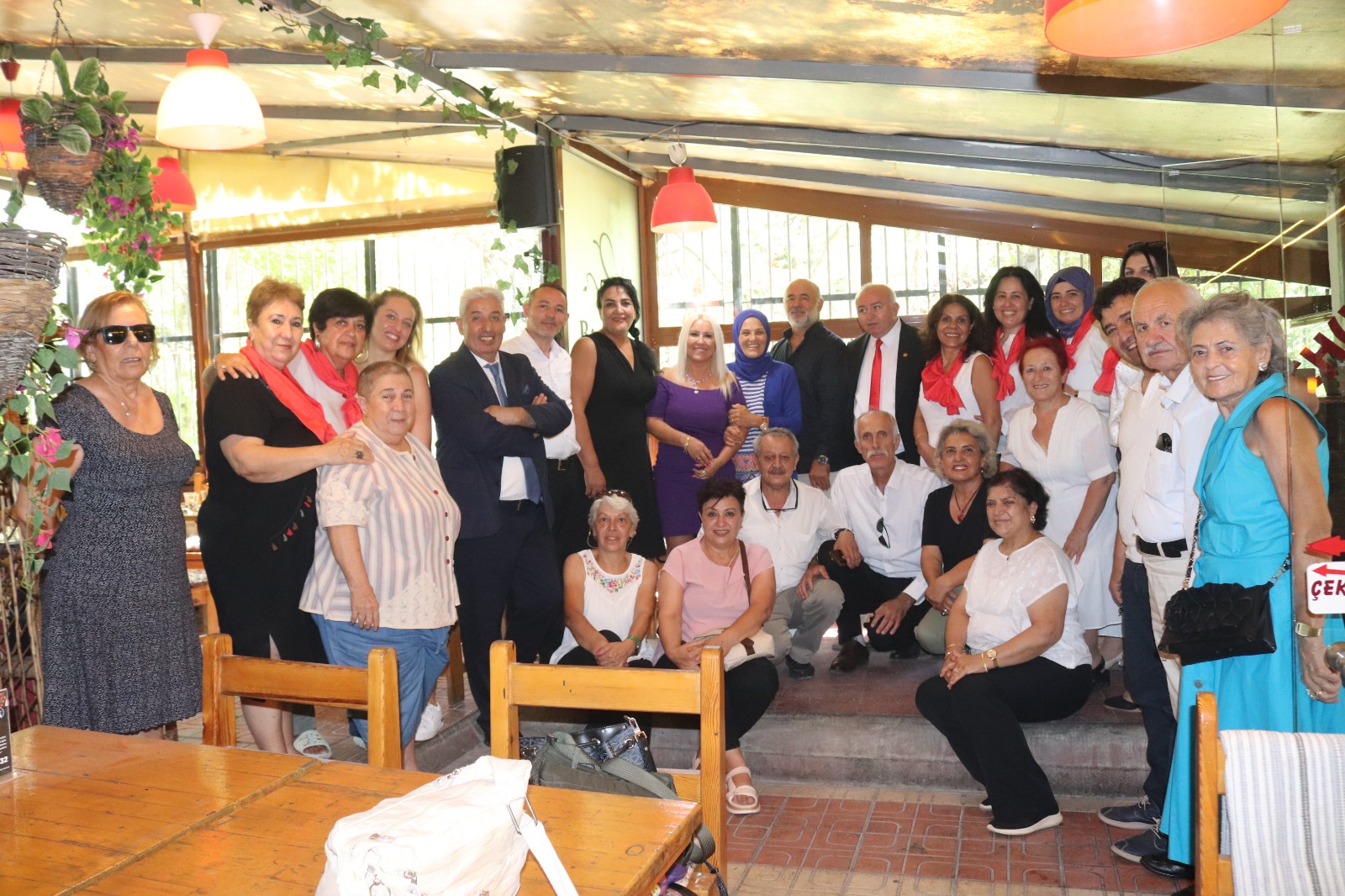 ANADOLU ÇINARLARI PARTİSİNDE İLK BULUŞMA 