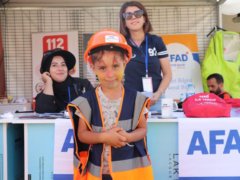 AFAD, Malazgirt Zaferi'nin 954. Yıl Dönümü Etkinliklerinde Bilgilendirici Faaliyetleriyle Yerini Aldı