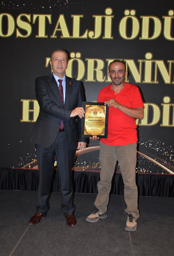 Nostalji Ödülleri’nde Osman Kölemen’e Özel Ödül