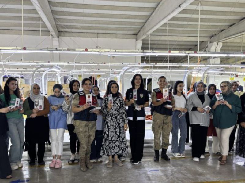 Kırşehir İl Jandarma Komutanlığı Ekiplerince, Aile İçi ve Kadına Yönelik Şiddetin Önlenmesi Amacıyla Bilgilendirmeler Aralıksız Sürdürülüyor