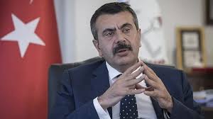 Bakan Tekin:"Bir veli, 'benim çocuğumu okula kaydetmek için bizden ücret istiyorlar' diyorsa, burada yanlış bir anlaşılma var