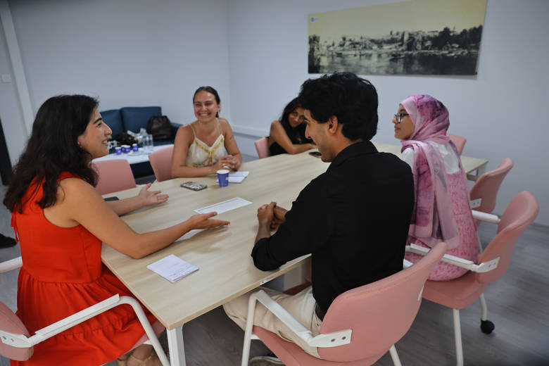 Gönüllüler gençlerle buluşacak