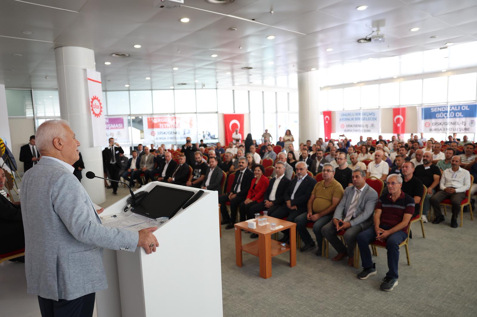 DİSK/Genel-İş Bursa 3 Nolu Şube’de Tarihi Kongre: “Hak, Ancak Örgütlü Mücadeleyle Alınır!”