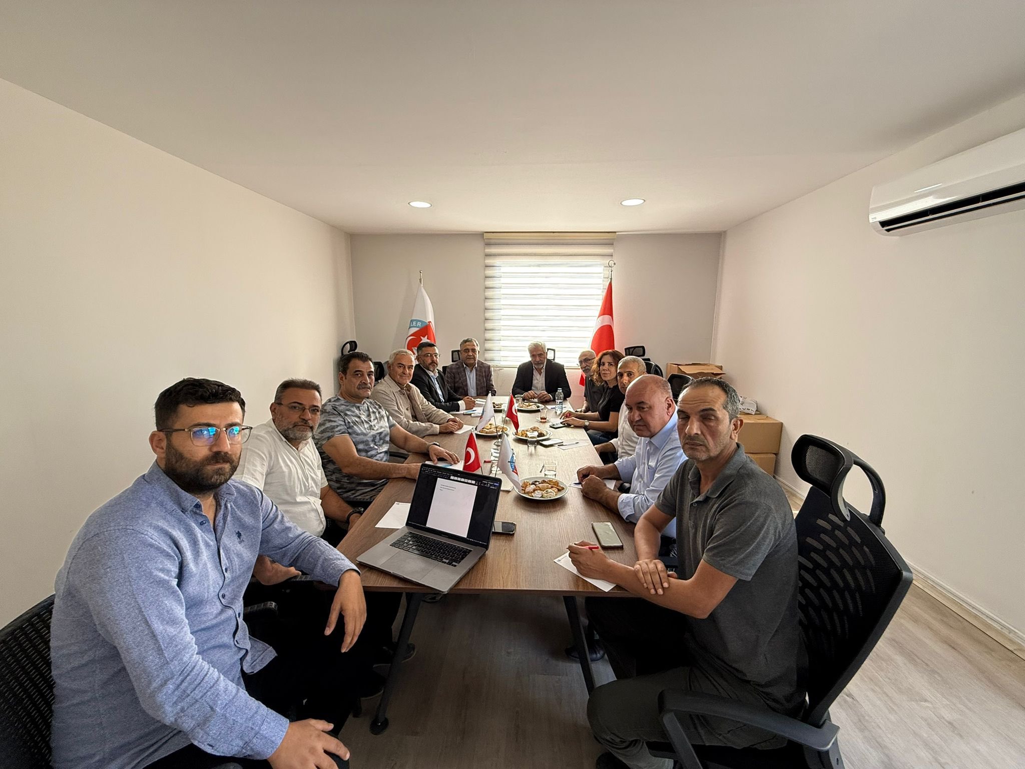 Galip Ensarioğlu: "Gazetecilerin beklenti ve taleplerini dinledik"