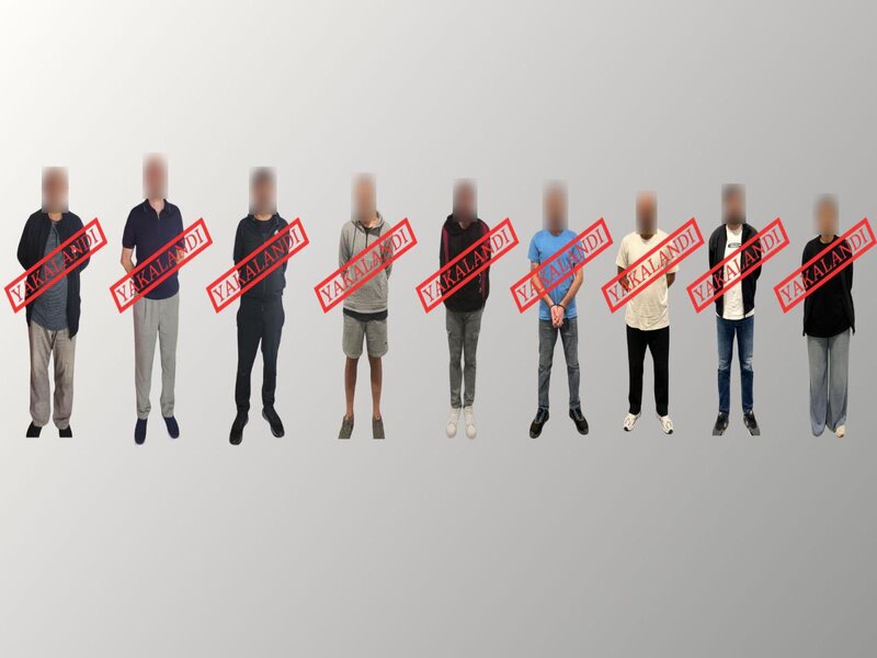 Bakanımız Sayın Ali Yerlikaya: Kırmızı Bültenle Aradığımız 9 Suçluyu, GÜRCİSTAN, ALMANYA, BAE, İSVİÇRE ve HIRVATİSTAN’dan  Ülkemize Getirdik