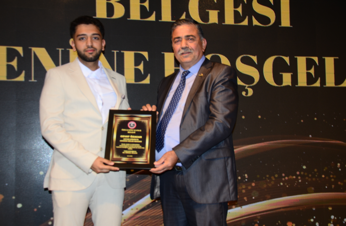 Ustam Çiğköfte Akdeniz Bölge Müdürü Cevat Özacar, Özel Kalite ve Onur Belgesi’ne Layık Görüldü