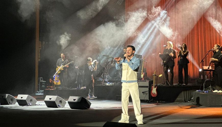 Buray Bakü’de unutulmaz bir müzik gecesi yaşattı