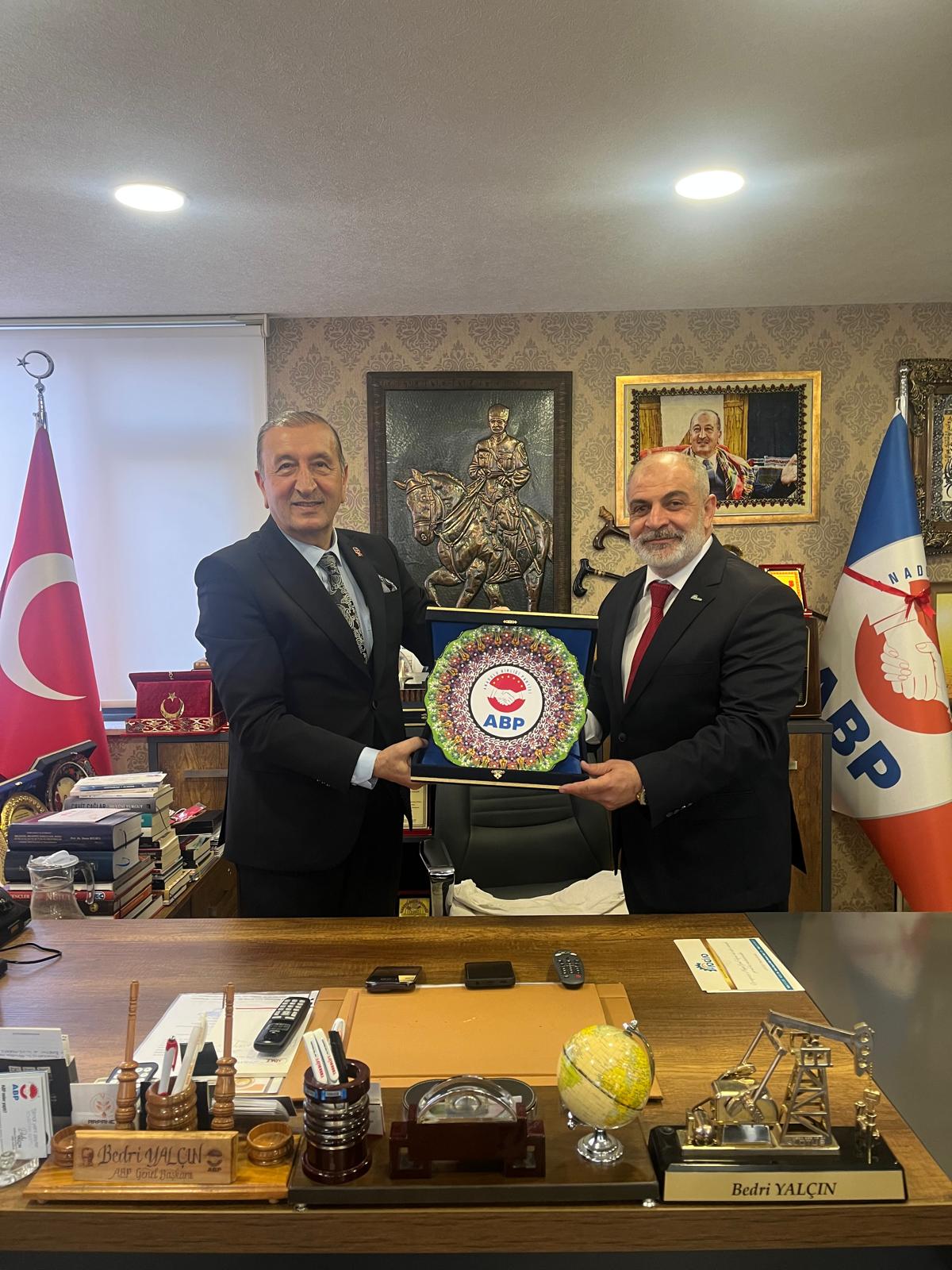 ABP ANADOLU BİRLİĞİ PARTİSİ GENEL MERKEZİNE ÖNEMLİ ZİYARET