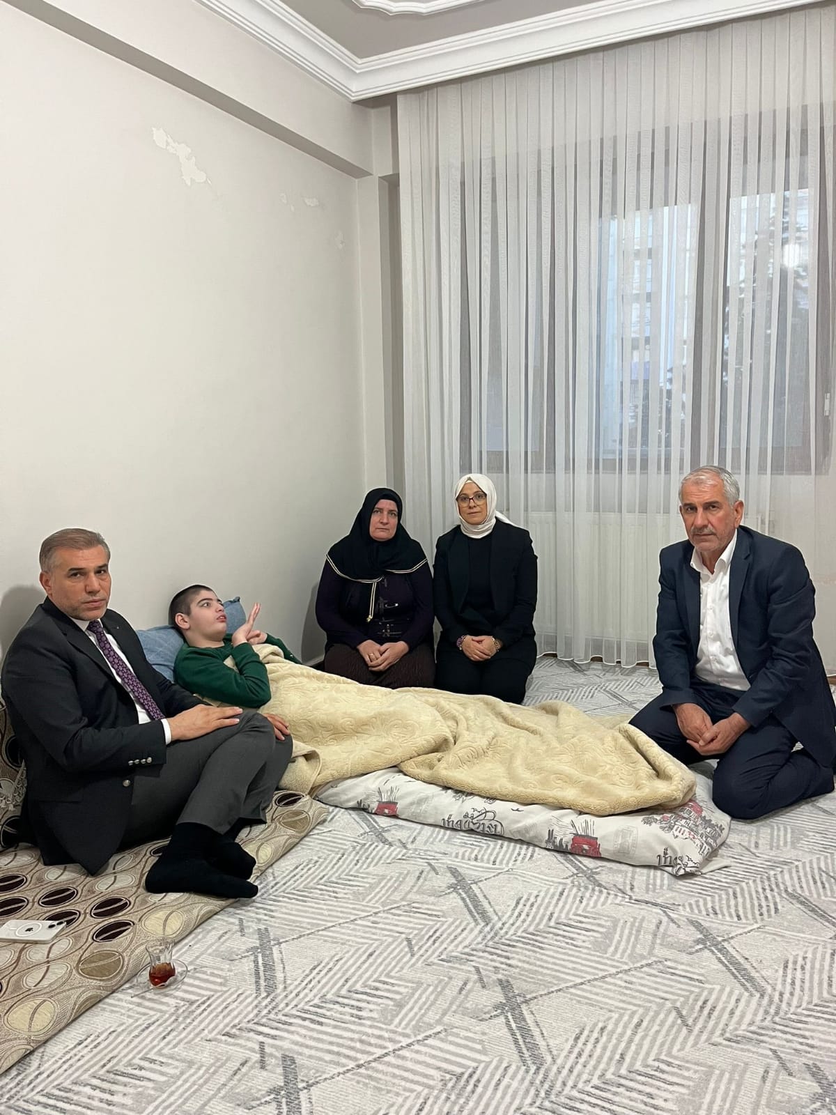 AK PARTİ'DEN DİYARBAKIR'IN KALBİ KAYAPINAR'DA TALEP VE ÇÖZÜM MASASI