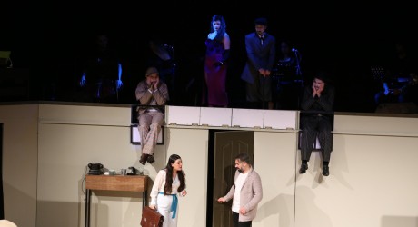 Kepez Kent Tiyatrosu’na ‘Medyum’ ile en iyi komedi oyunu ödülü  