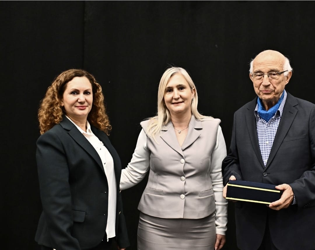 Ben unutuyorum, Alzheimer olabilir miyim? Prof. Dr. Selekler, UTEF konferansında anlattı