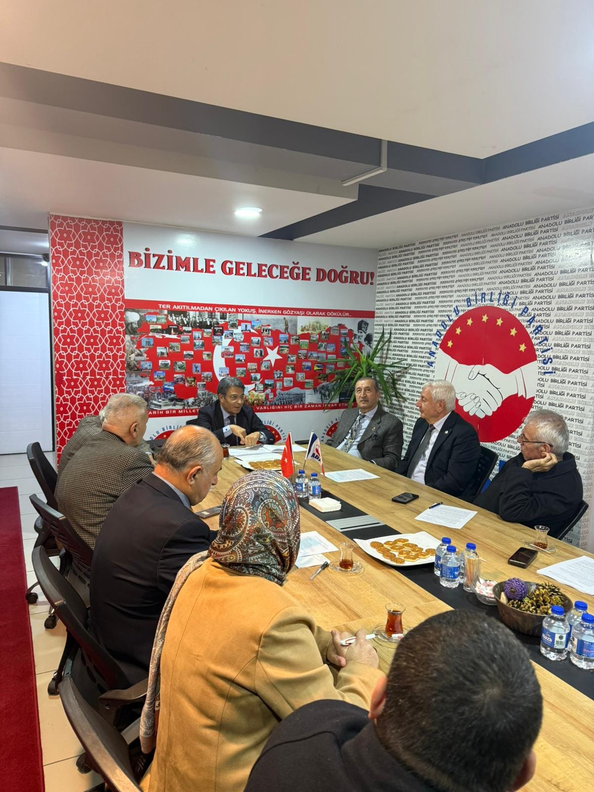 ABP Genel Merkezi’nde “Temiz Toplum” Vurgusu: Bilim ve Siyaset Aynı Masada