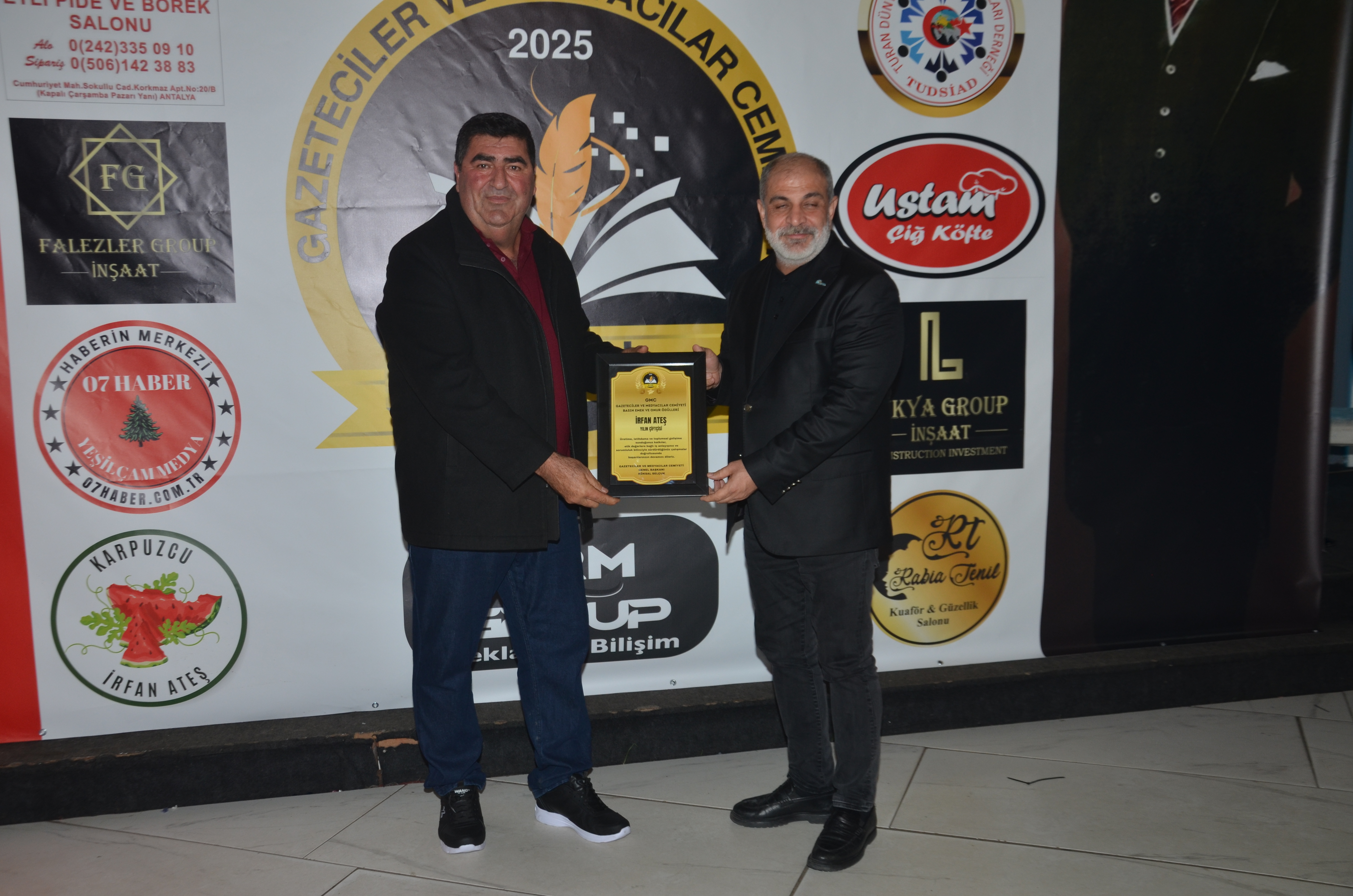 Basın Emek ve Onur Ödülleri’nde Kekik Kokulu Karpuzcu İrfan’a teşekkür plaketi