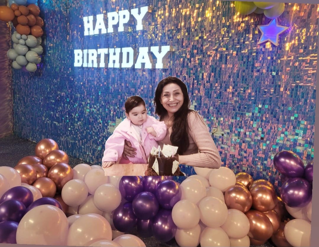 Yazar Fecrin Nur Öngören ile Torunu Duru Aynı Günde Doğum Günlerini Kutladı