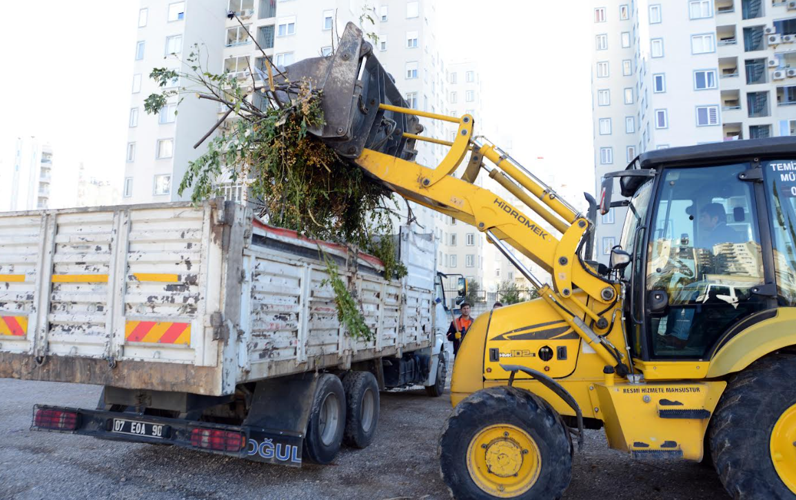 Muratpaşa’da çevreyi kirletenlere 1 milyon 395 bin lira ceza