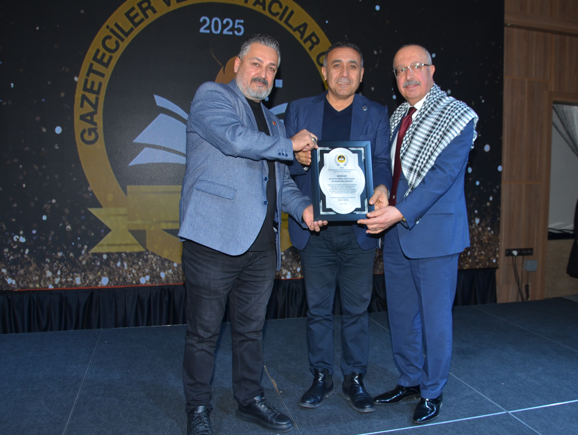 ADGİAD’e “Yılın En Başarılı STK’sı” Ödülü