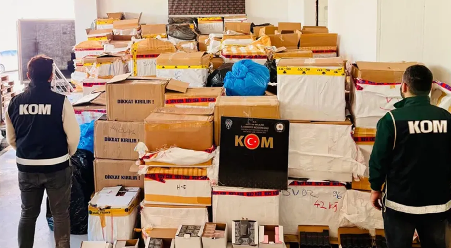 Artvin'de dev operasyon: 300 milyonluk kaçak ürün yakalandı