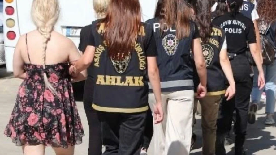 Anne-kızın yönettiği fuhuş ağına dava