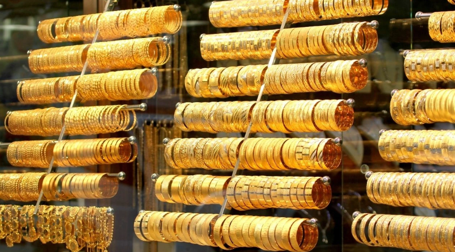 Altın fiyatlarında düşüş: Piyasa güne nasıl başladı?