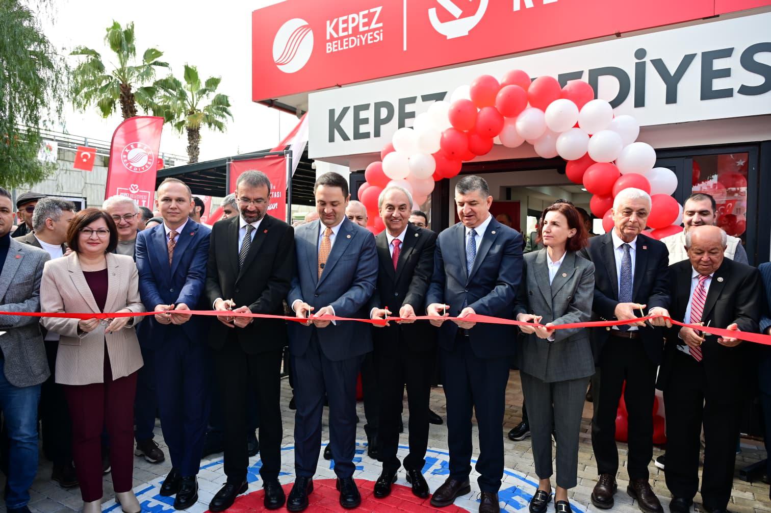 Kepez’in ikinci Kent Lokantası ve Mobil Kent Lokantası açıldı