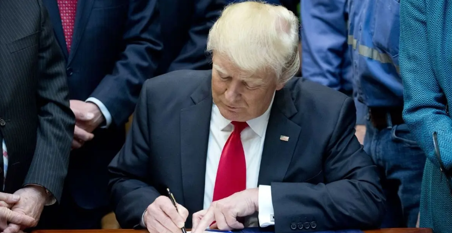 Trump’tan yeni gümrük hamlesi: Yüzde 10’luk küresel vergi