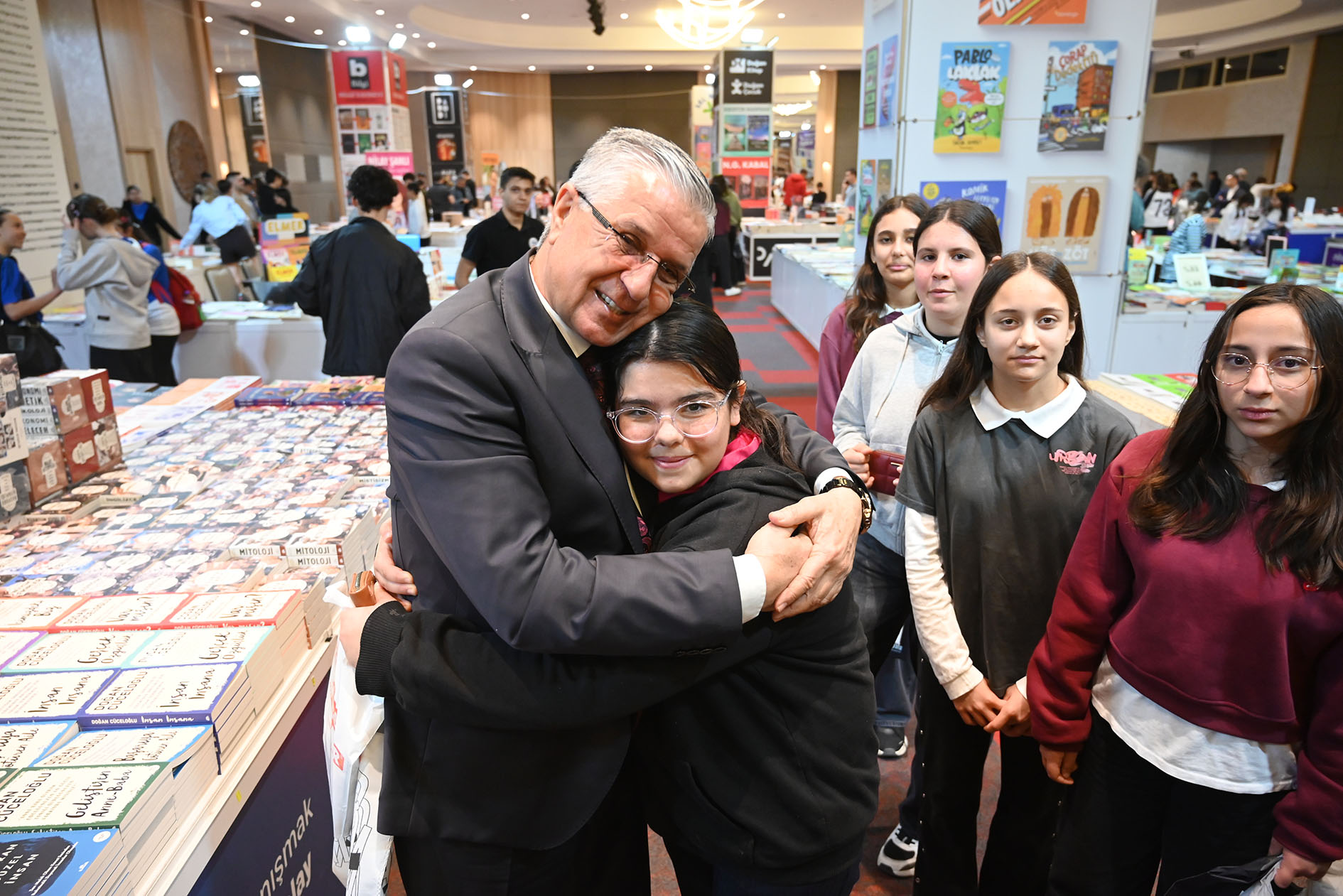Akra Kitap Günleri başladı