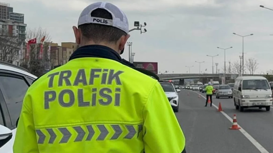 Yeni trafik cezaları yürürlüğe girdi