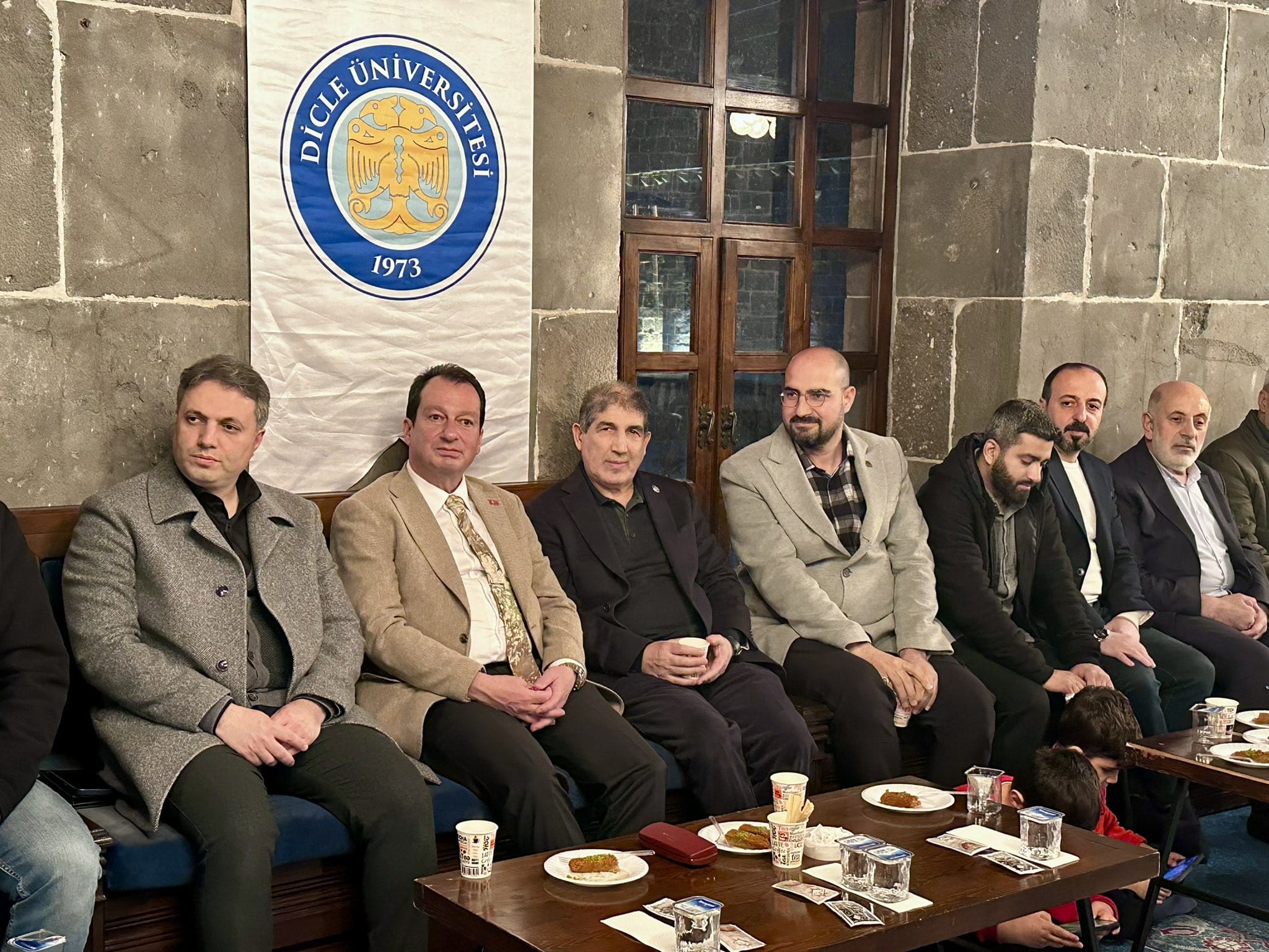 DİCLE ÜNİVERSİTESİ'NİN RAMAZAN HASBİHALLERİNE İLGİ PATLAMASI