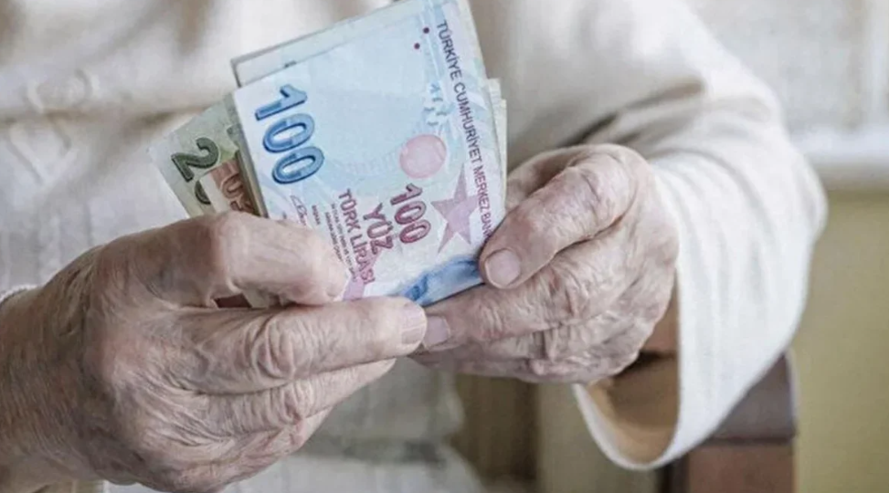 Cumhurbaşkanı Erdoğan’dan emeklilere bayram müjdesi