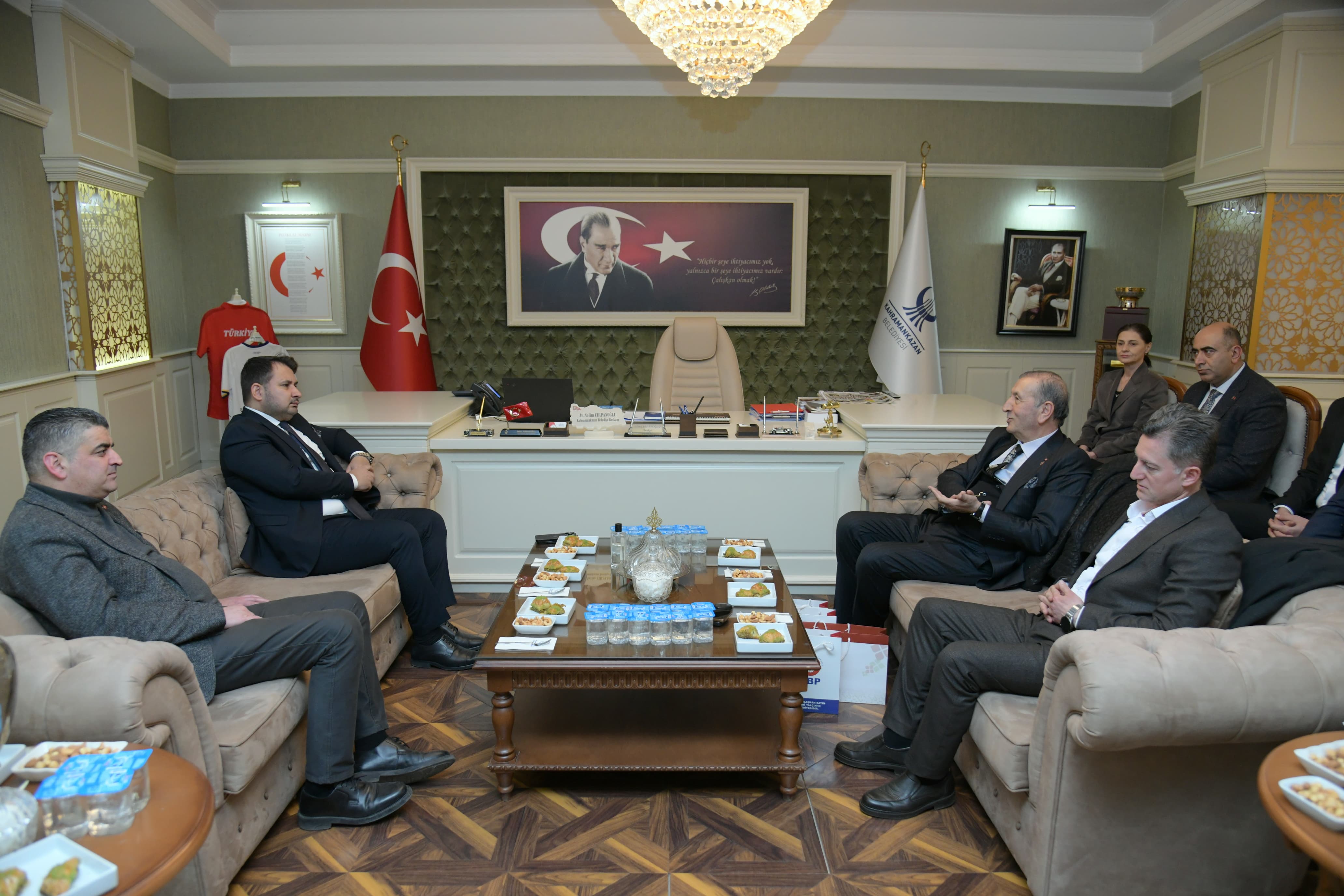 Bedri Yalçın, Kahramankazan Belediyesi’nde Sıcak ve Siyasi Ziyaret Gerçekleştirdi