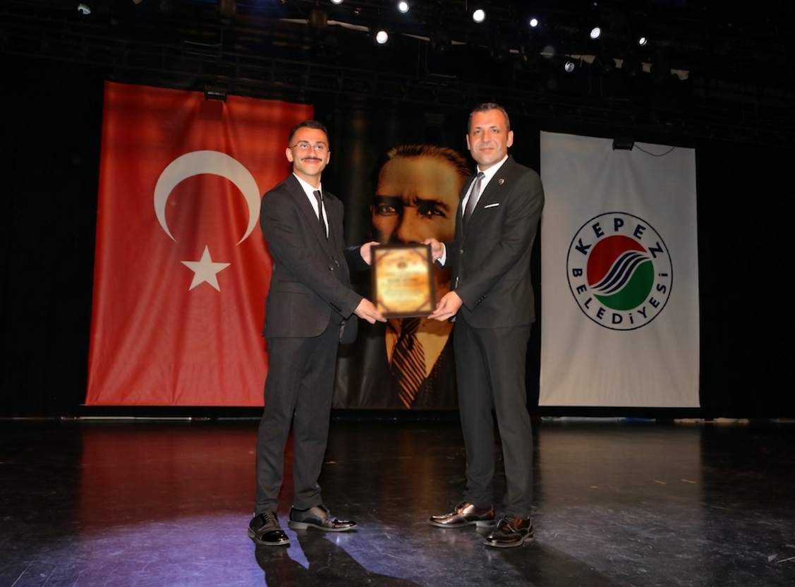 Ali Koray Kaya’ya Antalya’ya Değer Katan İş İnsanları Ödülü