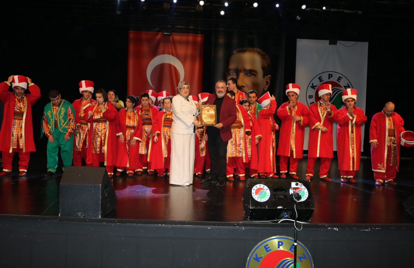 Karınca Zihinsel Engelliler Yaşam Merkezi’ne Ödül Verildi