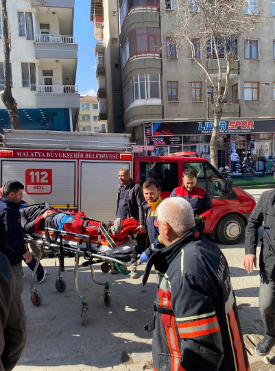 Malatya’da şantiyede işçi asansör boşluğuna düştü