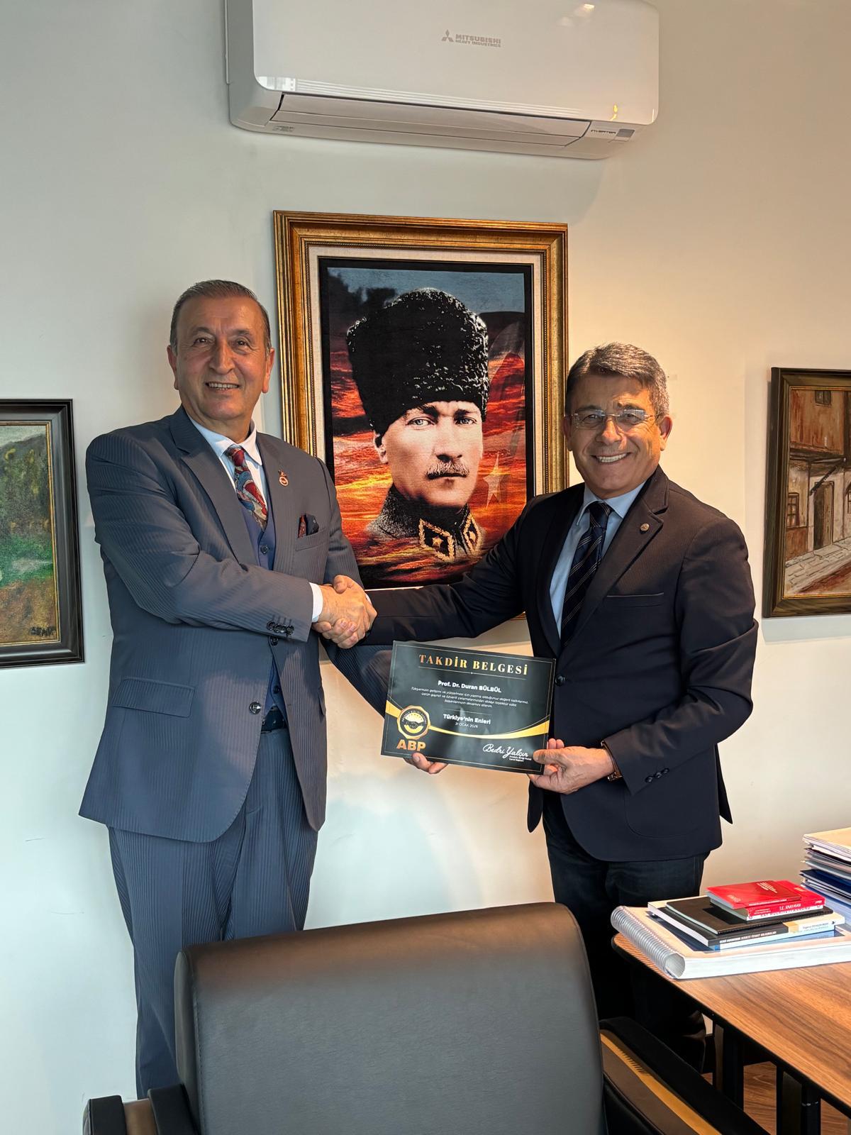 ANADOLU BİRLİĞİ PARTİSİ GENEL BAŞKANI BEDRİ YALÇIN’IN DANIŞMANI PROF. DR. DURAN BÜLBÜL ÖNE ÇIKIYOR