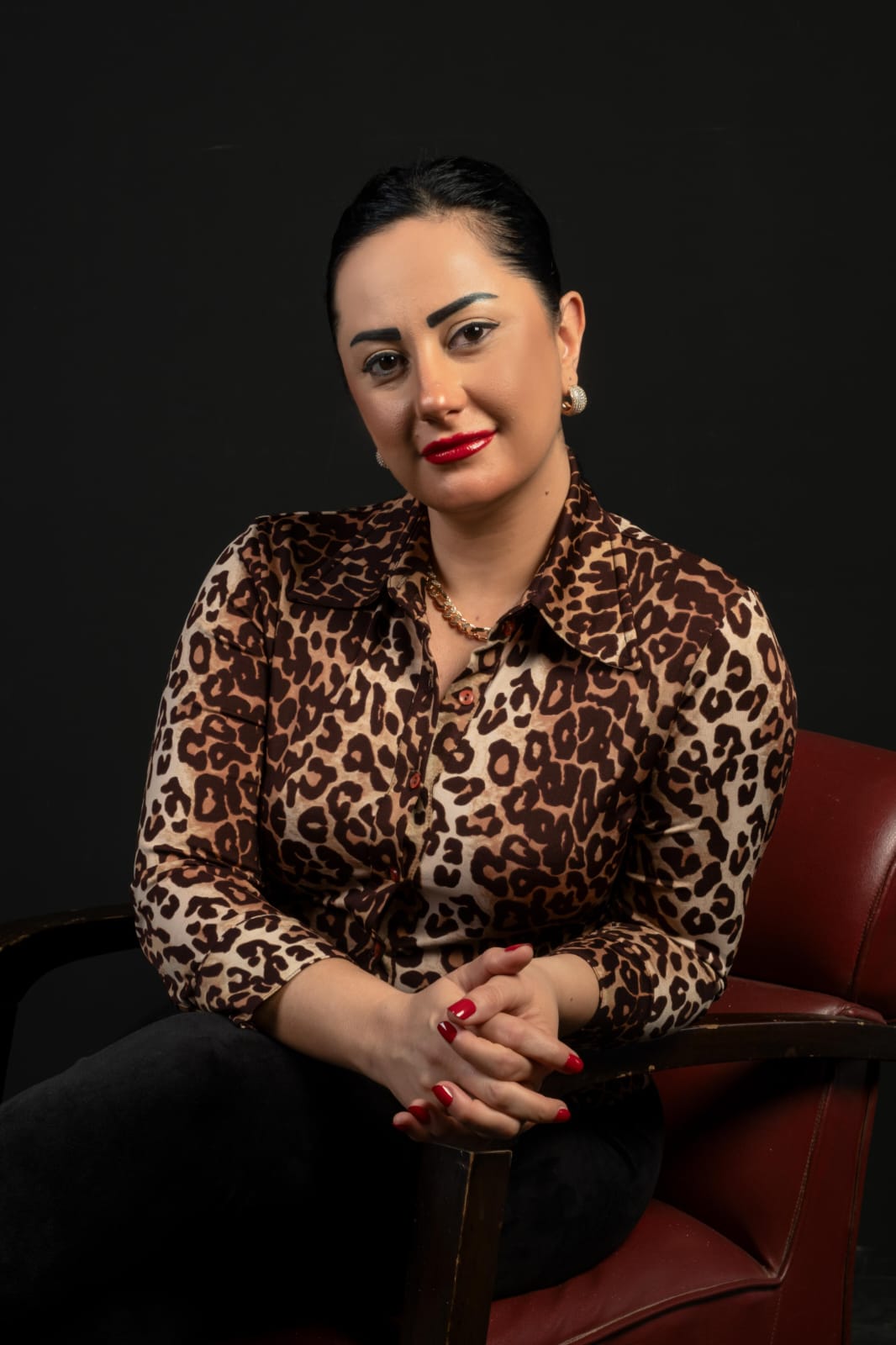 BURCU YAMANER'İN KALEMİNDEN: ZAMANIN ELEĞİNDEN GEÇEN GERÇEK DOSTLAR!