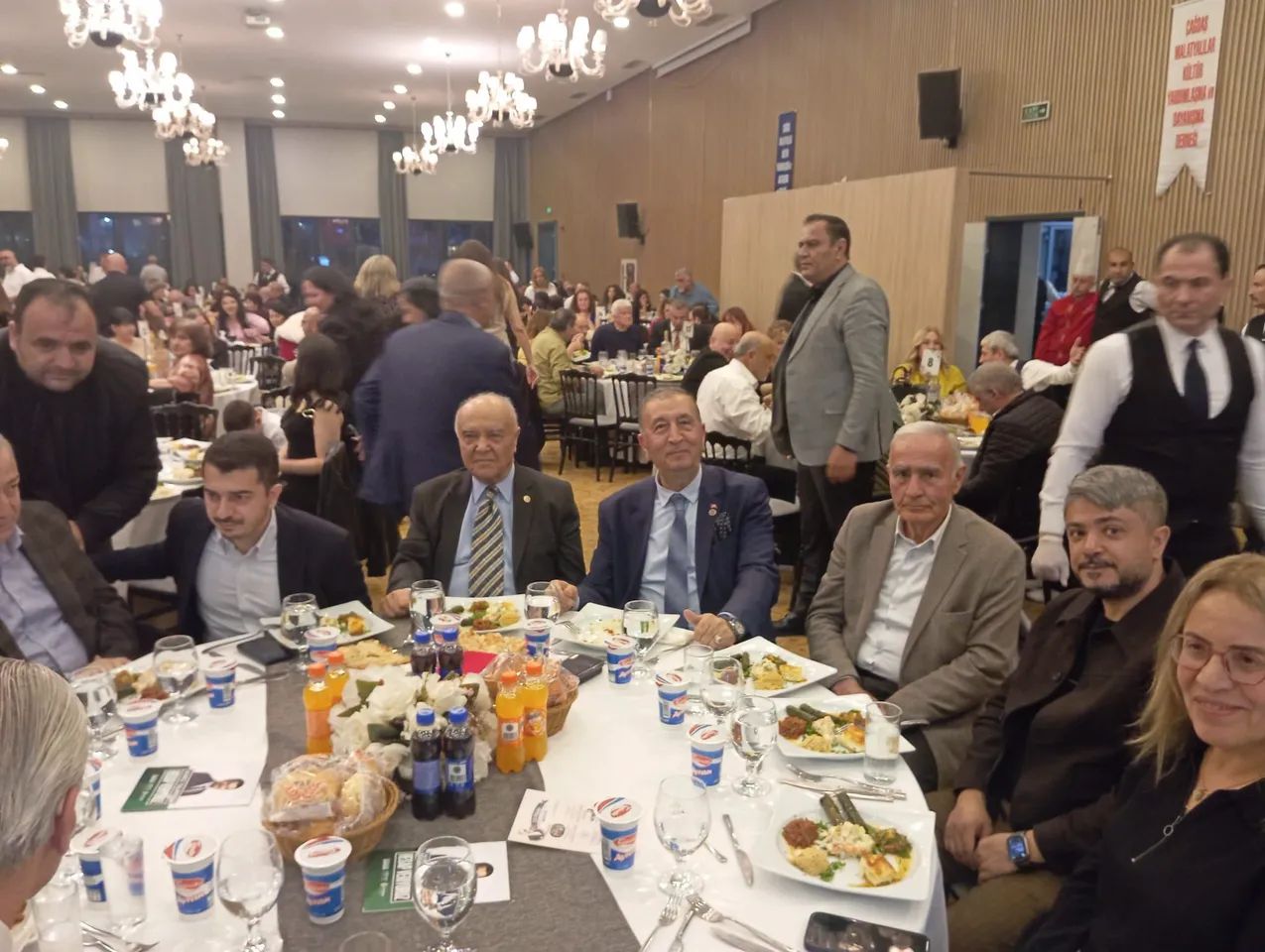 ANADOLU BİRLİĞİ PARTİSİ GENEL BAŞKANI Bedri Yalçın MALATYALILAR GECESİNE DAMGA VURDU