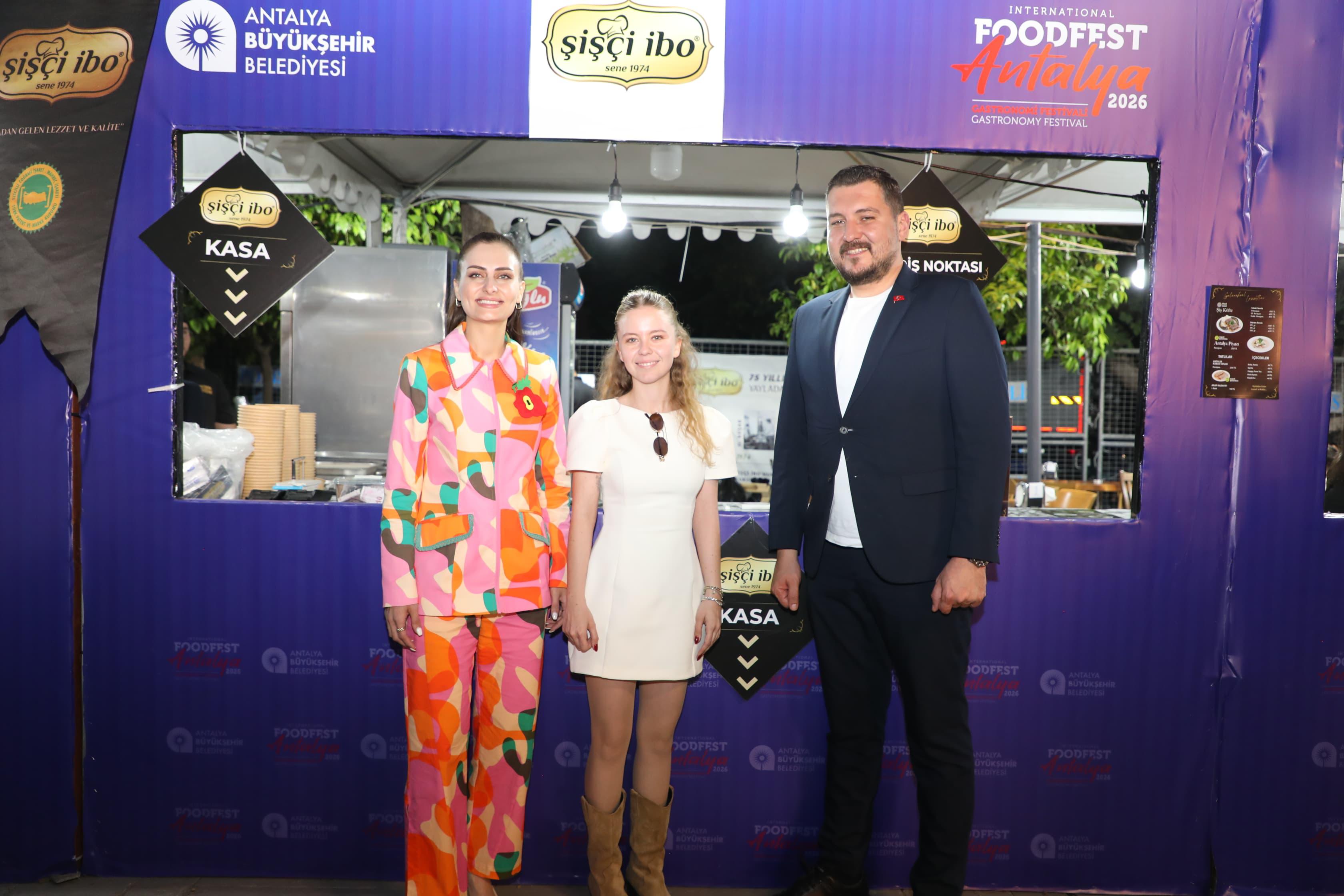 KORKUTELİ, TESCİLLİ ÜRÜNLERİ VE YÖRESEL LEZZETLERİYLE FOODFEST’TE