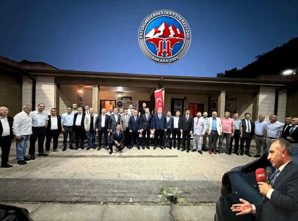 ERZURUMLU SİYASETÇİ,  BÜROKRAT VE İŞ İNSANLARI ERZURUM EVİ'NDE BULUŞTU. BİRLİK VE BERABERLİK MESAJI VERİLDİ